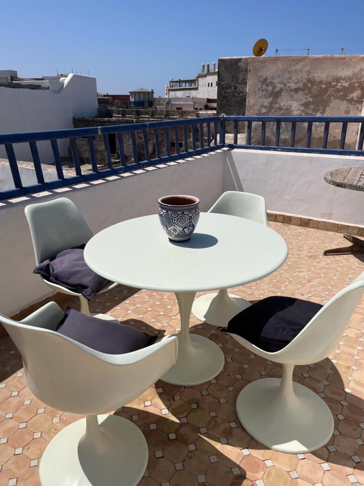 Riad Le Consulat - Private Riad For Family & Group, Breakfast Included, Skala エッサウィラ エクステリア 写真